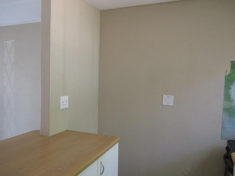 To Let 2 Bedroom Property for Rent in Paarl Western Cape